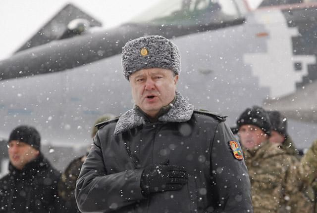 Порошенко запровадив військово-повітряну зону над Донбасом