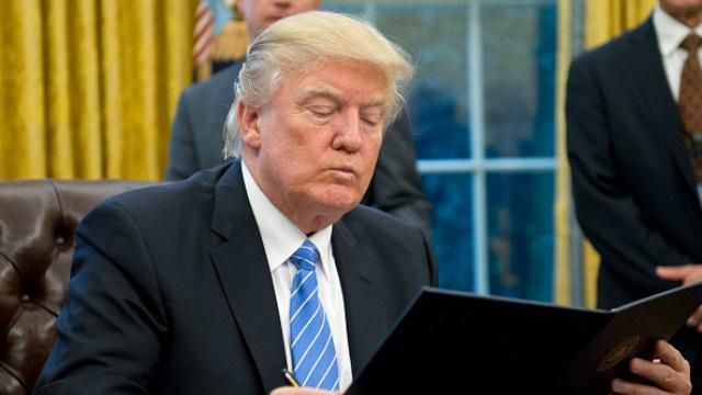 США вышли из мощной торгово-экономической организации: Трамп подписал указ США вышли из мощной торгово-экономической организации: Трамп подписал указ