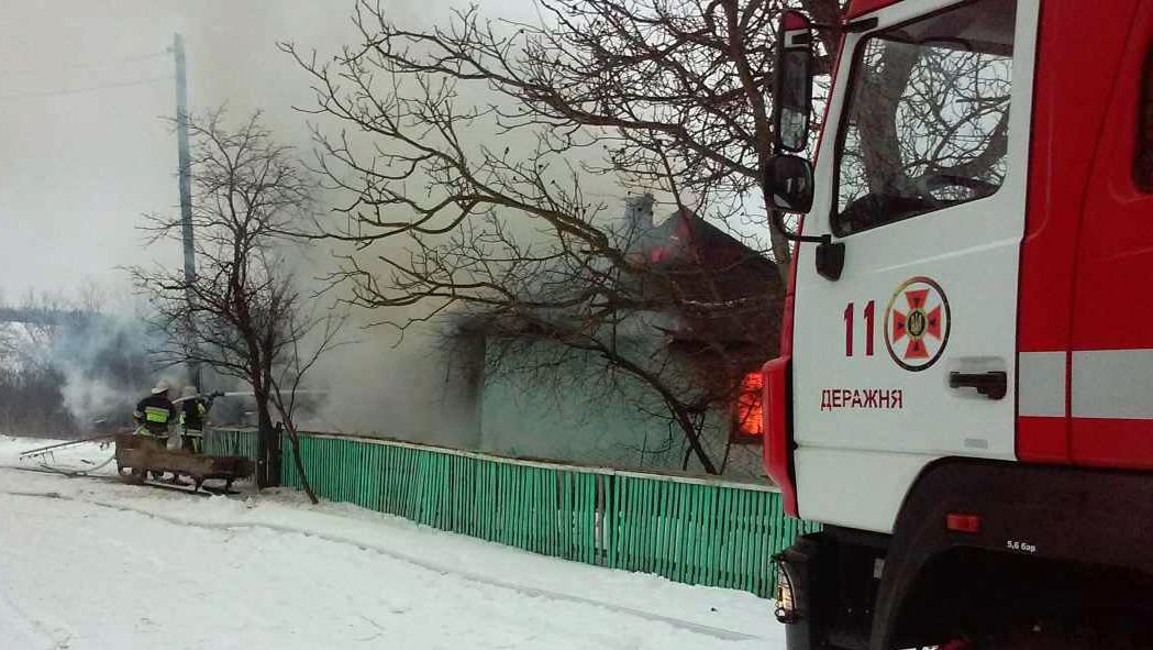 Жахлива трагедія на Хмельниччині: у пожежі загинув 3-річний хлопчик Жахлива трагедія на Хмельниччині: у пожежі загинув 3-річний хлопчик
