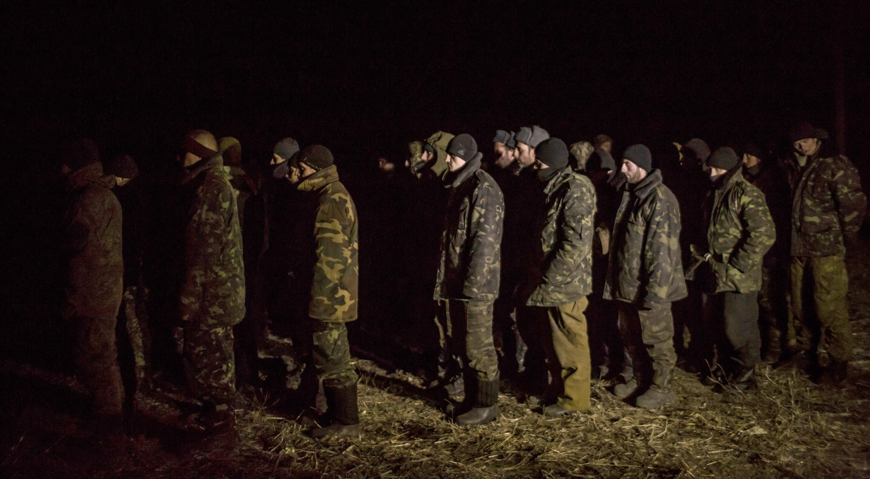 В СБУ заявили, что освободили из плена тысячи украинцев В СБУ заявили, что освободили из плена тысячи украинцев