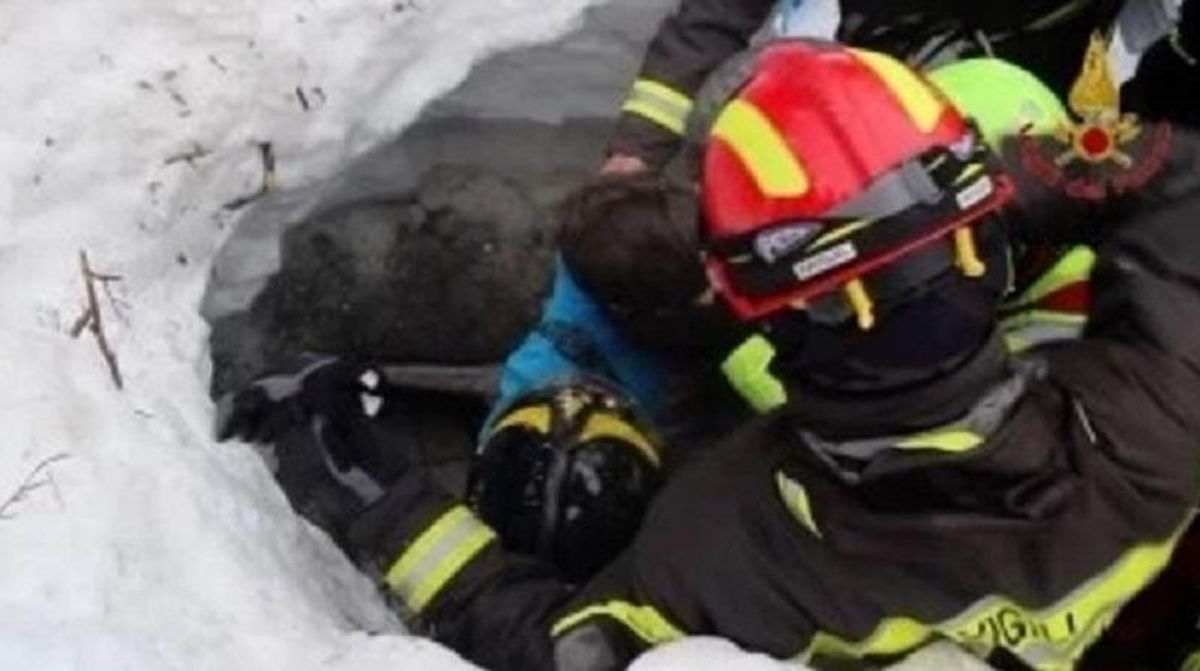 Количество погибших от лавины в Италии возросло