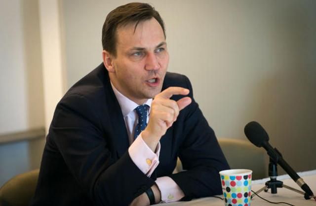 У Польщі знайшли відмовку щодо скандального проросійського документу У Польщі знайшли відмовку щодо скандального проросійського документу