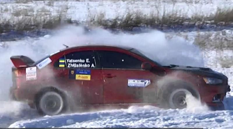 "Автомобільна завірюха": як відбувалось зимове ралі в Дніпрі
"Автомобільна завірюха": як відбувалось зимове ралі в Дніпрі