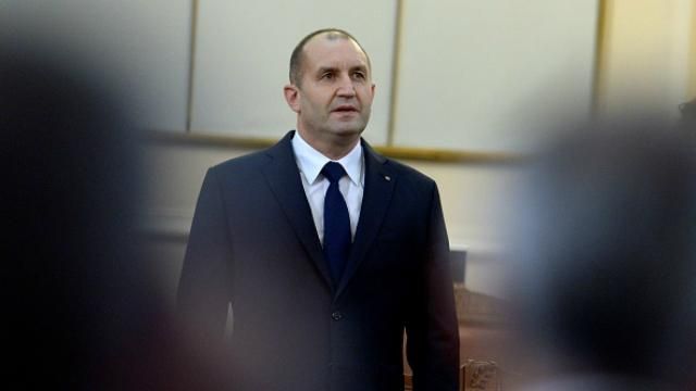 Проросійський президент Болгарії через день після інавгурації розпустив парламент