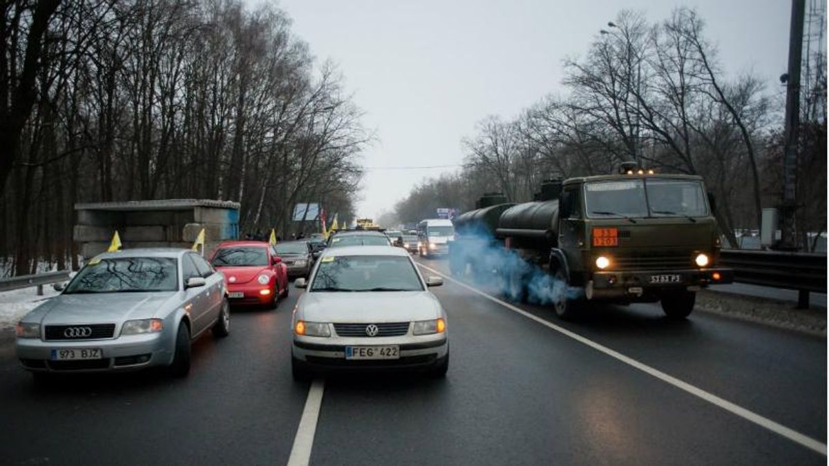 Блокада Києва, галас навколо "мовних" законів і номінанти на "Оскар", – головне за день Блокада Києва, галас навколо "мовних" законів і номінанти на "Оскар", – головне за день