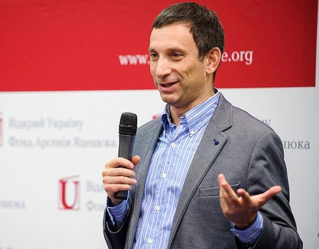 Портников пояснив, як кримчани та серби стали жертвами "поїзда дружби" від Путіна Портников пояснив, як кримчани та серби стали жертвами "поїзда дружби" від Путіна