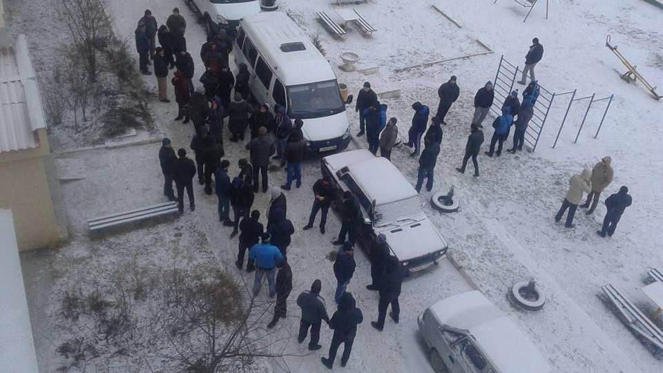 Российские спецслужбы проводят обыск в доме крымскотатарского активиста