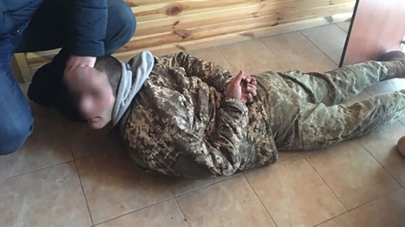 Скільки коштує свобода: озброєна банда викрала та знущалася над чоловіком Скільки коштує свобода: озброєна банда викрала та знущалася над чоловіком