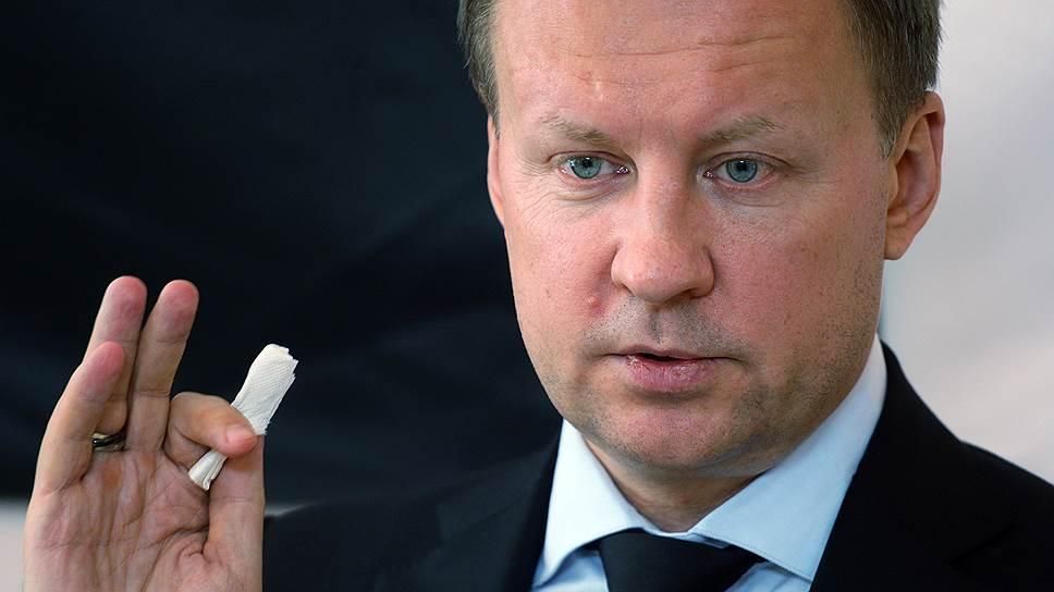 Российские депутаты-коммунисты дают показания против Януковича Российские депутаты-коммунисты дают показания против Януковича