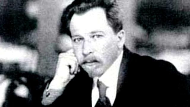 Прах Александра Олеся уже в Украине Прах Александра Олеся уже в Украине