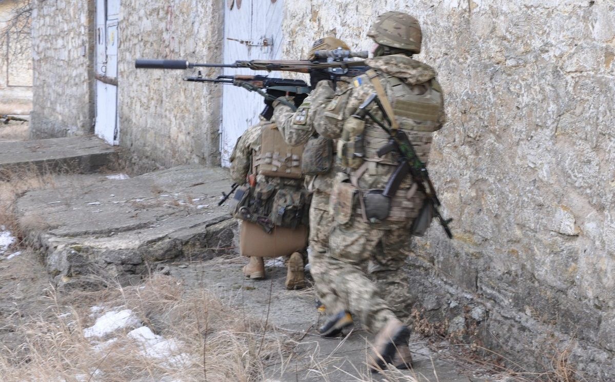 Військові проводять масштабні навчання на Півдні України: опублікували фото
