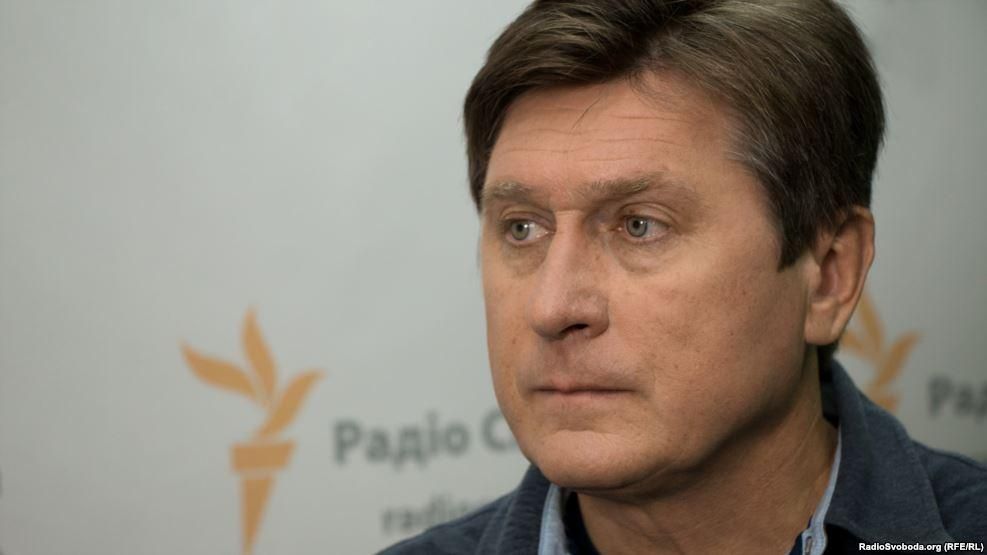 Гройсман защитит Ukrlandfarming, поскольку от этого зависит рост экономики, – Фесенко Гройсман защитит Ukrlandfarming, поскольку от этого зависит рост экономики, – Фесенко