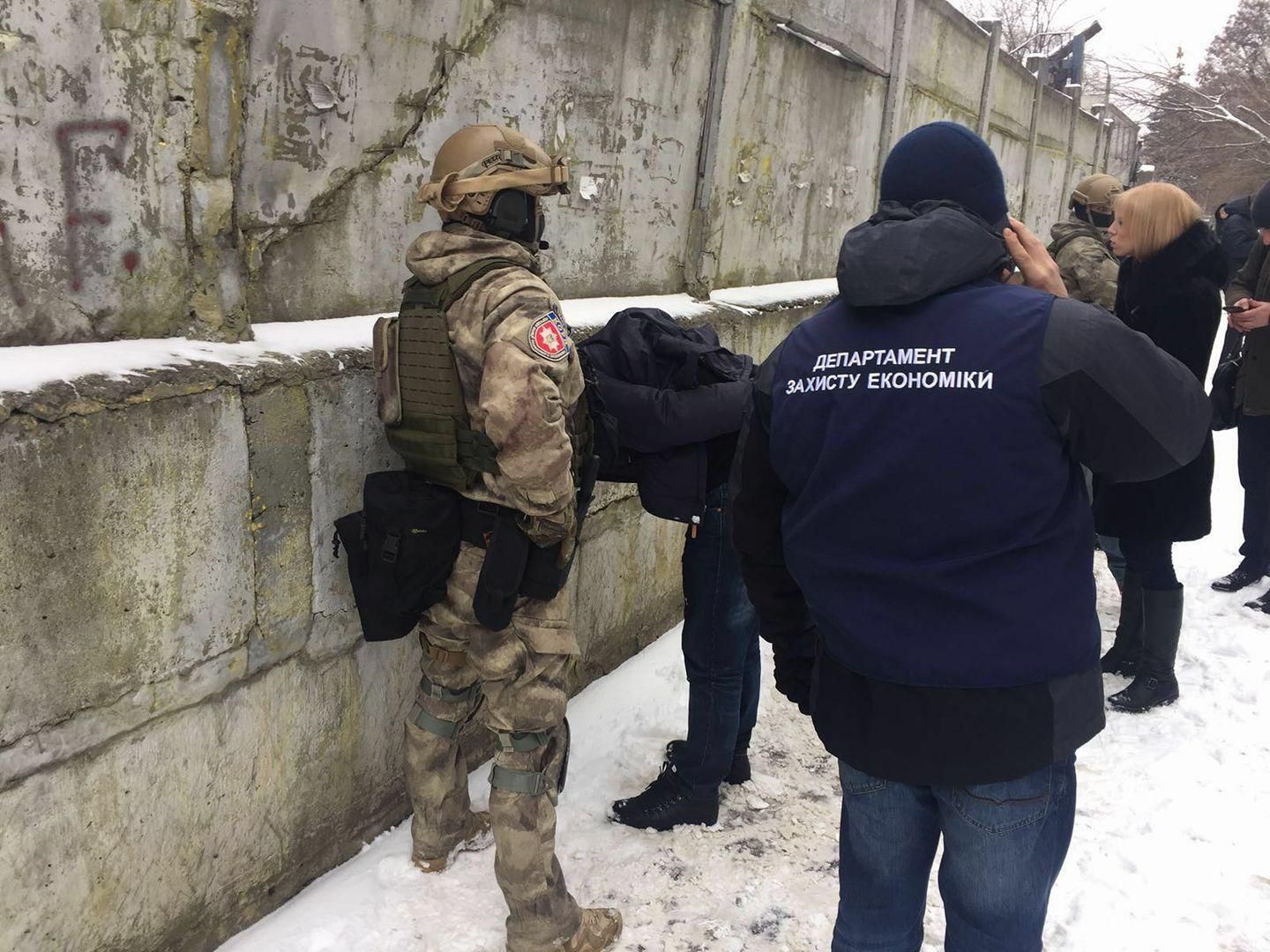Викрили посадовців, які хотіли нажити півмільйона на Чорнобилі Викрили посадовців, які хотіли нажити півмільйона на Чорнобилі