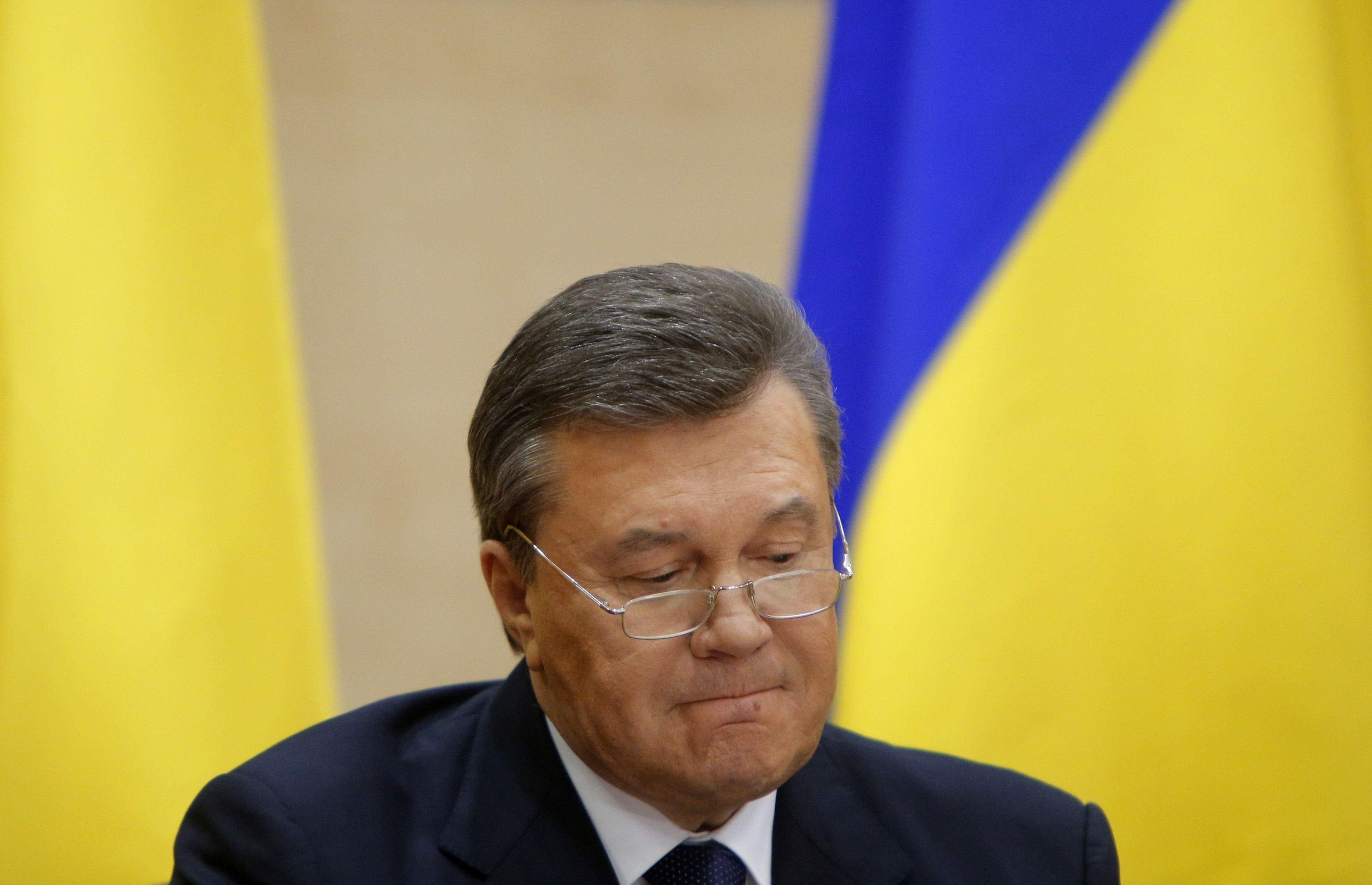 Адвокат Януковича отказался взять подозрение от Генпрокуратуры