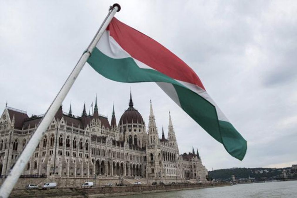 Еще одна страна захотела отменить санкции против России Еще одна страна захотела отменить санкции против России