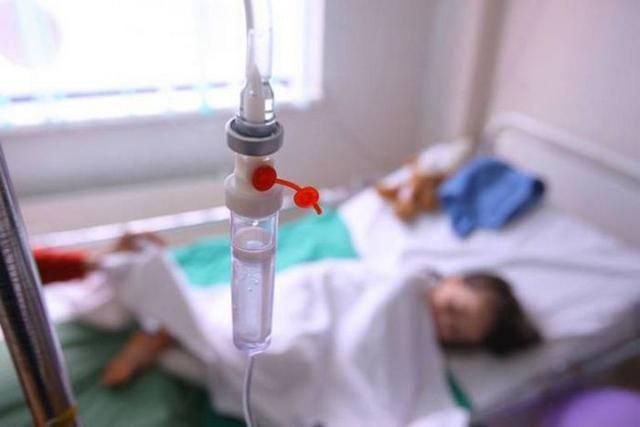Десятки детей отравились в разных районах Киевской области