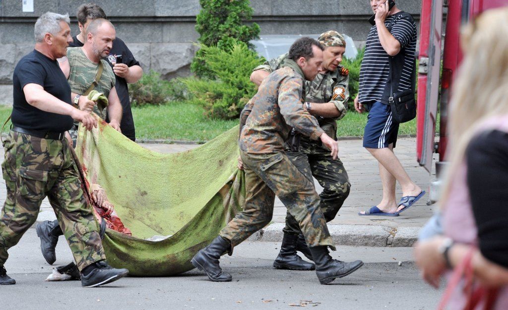 Ріжуть "болгаркою": розвідка розповіла, як росіяни знищують один одного на Донбасі 