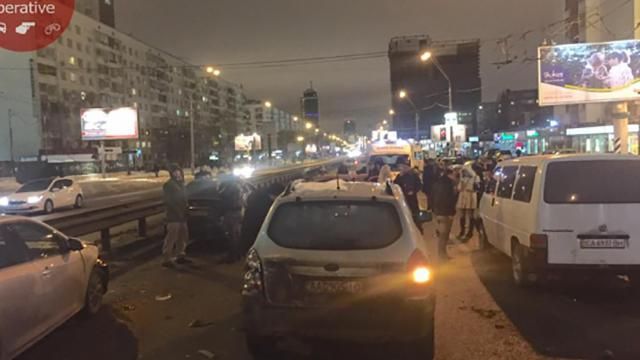 Масштабное ДТП в центре Киева: столкнулись семь машин