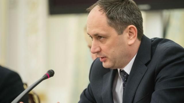 Міністр з окупованих територій працює на ворога, його треба судити, – екс-генпрокурор Міністр з окупованих територій працює на ворога, його треба судити, – екс-генпрокурор