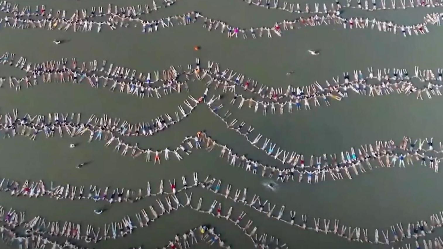 Необычный рекорд в воде установили в Аргентине