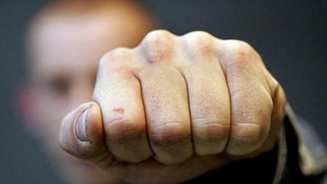 Злоумышленник во время допроса избил прокуроршу Злоумышленник во время допроса избил прокуроршу