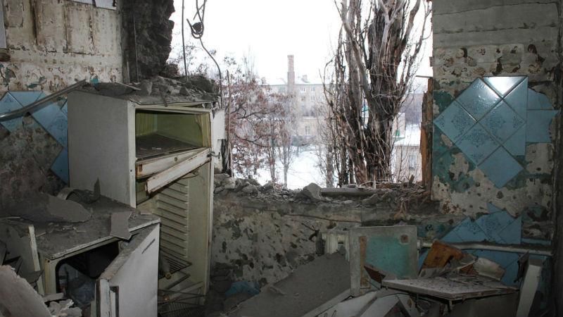 Останні новини з Авдіївки: бойовики обстрілюють місто з "Градів" 