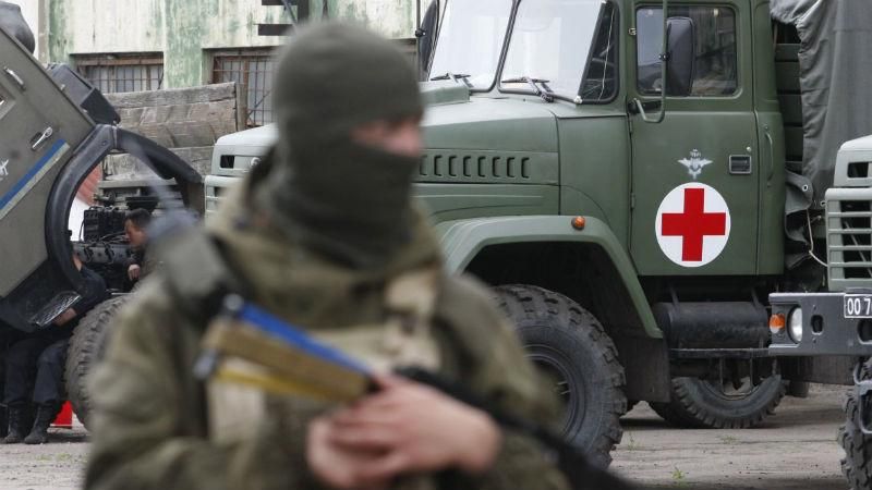 Бої поблизу Авдіївки: лікарі розповіли про стан шістьох поранених бійців 