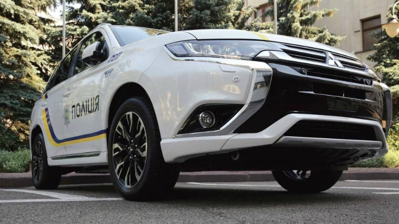 Внедорожники престижной марки украинской полиции будут продавать с большой скидкой Внедорожники престижной марки украинской полиции будут продавать с большой скидкой