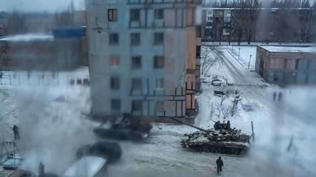 Возле Авдеевки дальше горячо: террористы наносят удары каждые 20 минут Возле Авдеевки дальше горячо: террористы наносят удары каждые 20 минут