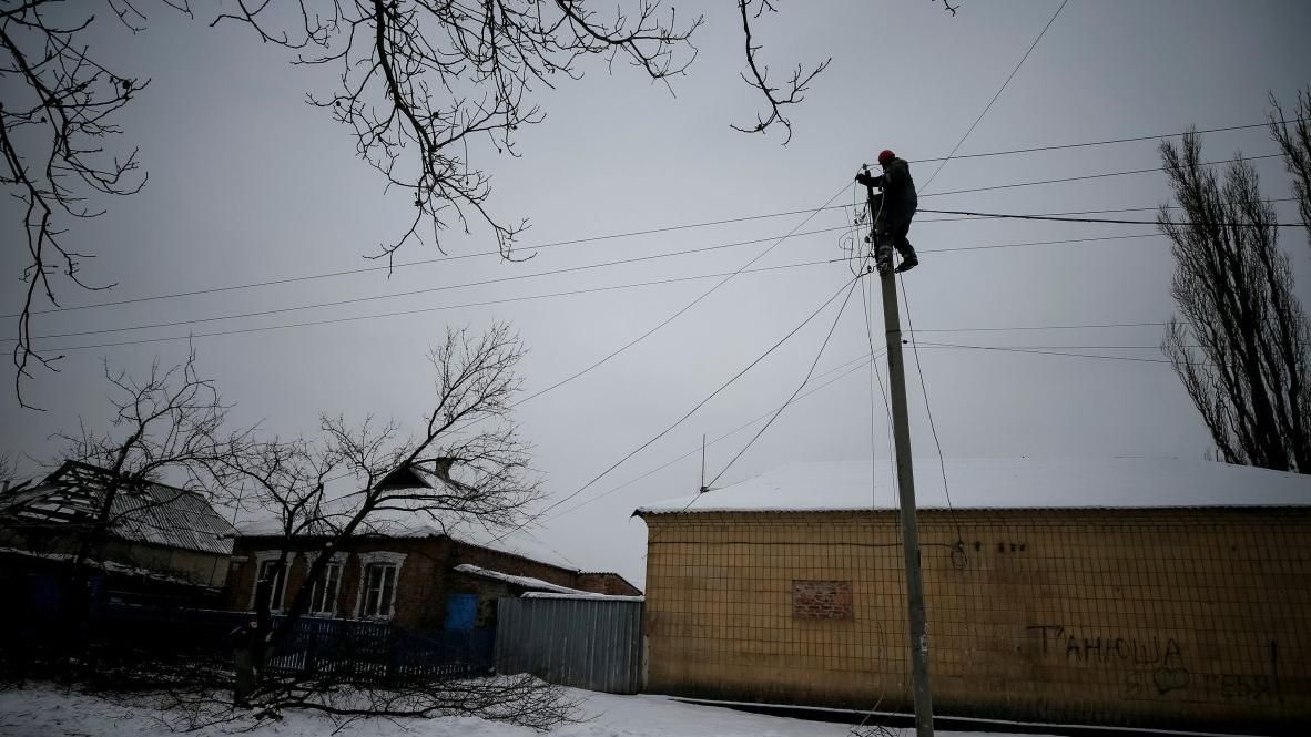 В штабі АТО розповіли, як Росія перешкоджає відновленню інфраструктури Донбасу