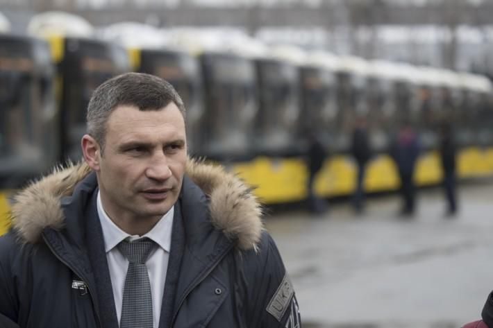 Кличко: Міська влада робить все, аби мінімізувати наслідки стихії Кличко: Міська влада робить все, аби мінімізувати наслідки стихії