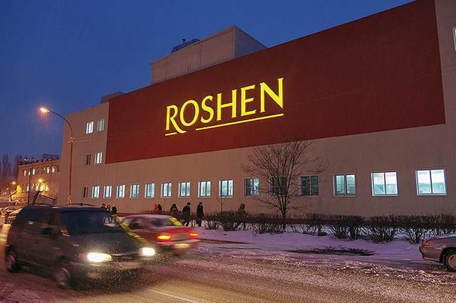 Суд России не снял арест с фабрики "Рошен"