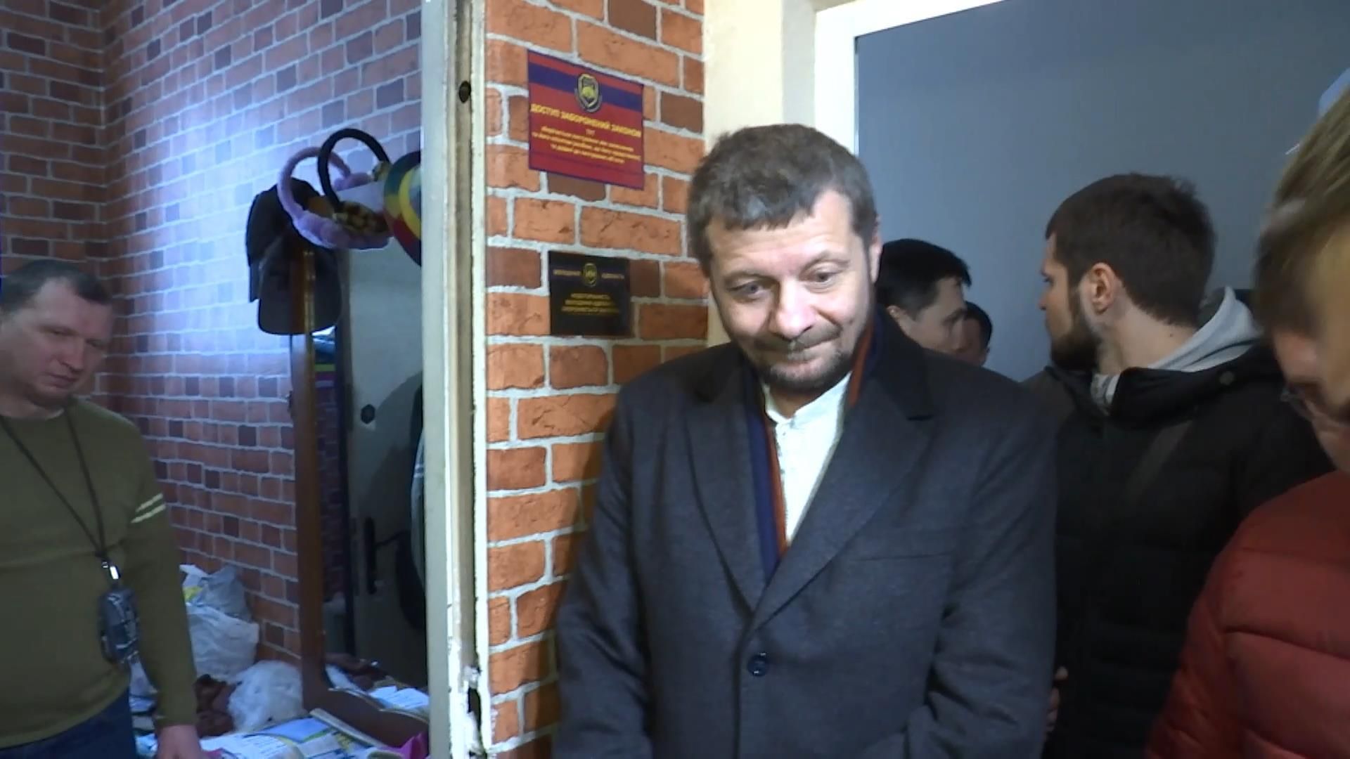 Обшук в адвоката Мосійчука: чому слідчі прокуратури так і не змогли потрапити в приміщення