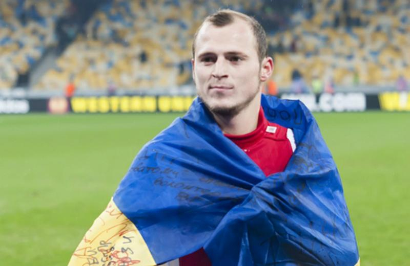 Бійці ЗСУ зняли ролик на підтримку відомого українського футболіста 
