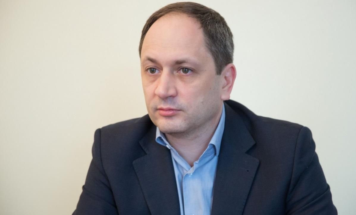 Депутати зареєстрували проект постанови про звільнення одного з міністрів Депутати зареєстрували проект постанови про звільнення одного з міністрів