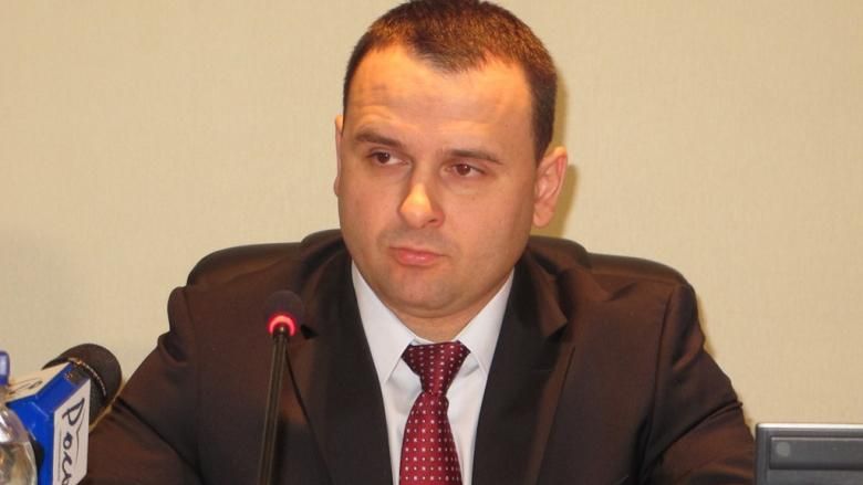 Звідки гроші – не знаю, декларацію – не подам. Хто відповідає за внутрішню безпеку ДФС Звідки гроші – не знаю, декларацію – не подам. Хто відповідає за внутрішню безпеку ДФС