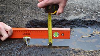 Один з Облавтодорів підозрюють у фінансових зловживаннях