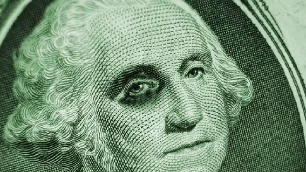 Наличный курс валют 8 февраля: доллар скатывается до предрождественского уровня