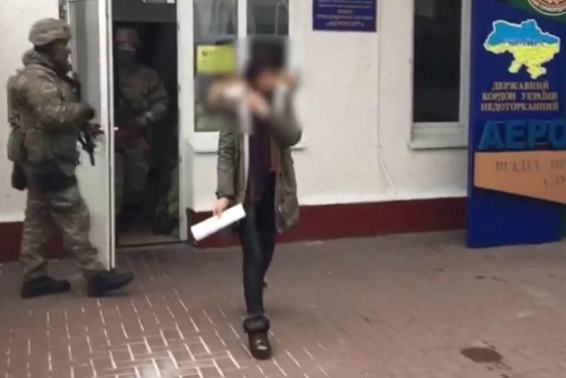 На Одещині затримали жінку, яка займалася торгівлею людьми
На Одещині затримали жінку, яка займалася торгівлею людьми