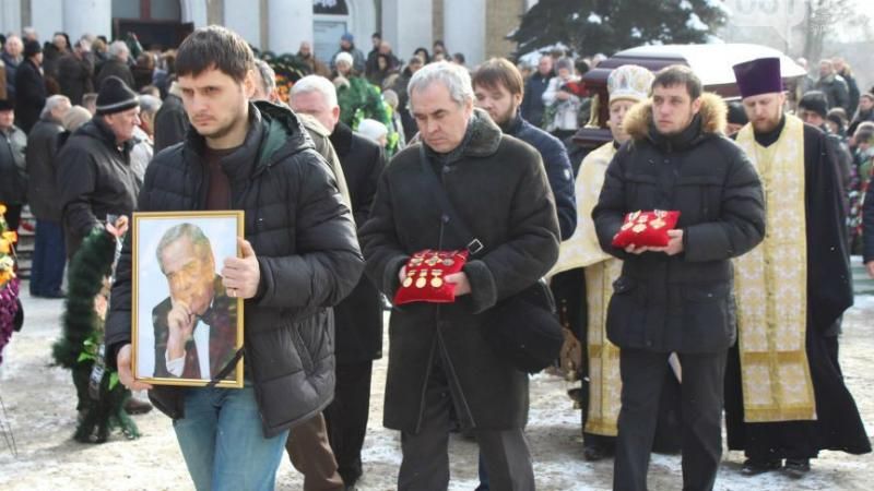 У Запоріжжі прощаються з депутатом Ванатом: з'явились фото з похорону