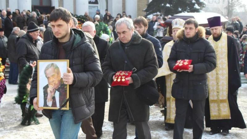 В Запорожье прощаются с депутатом Ванатом: появились фото с похорон