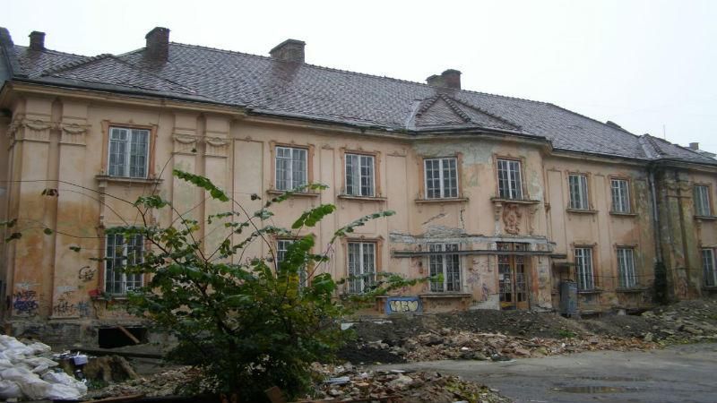 Уникальный памятник архитектуры во Львове превращается в руины Уникальный памятник архитектуры во Львове превращается в руины