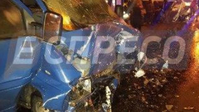 Семья попала в жуткую аварию в Киеве: погибла маленькая девочка Семья попала в жуткую аварию в Киеве: погибла маленькая девочка