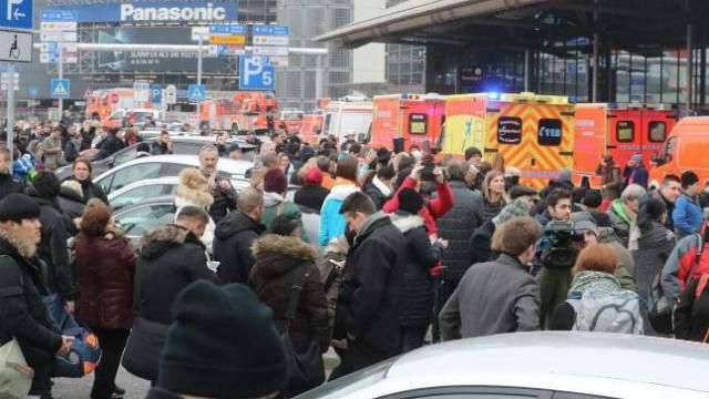 У Гамбурзі евакуйовують аеропорт: 50 людей опинилось в лікарні