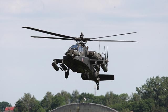 Из-за России военные вертолеты и грузовики из США прибыли в Германию