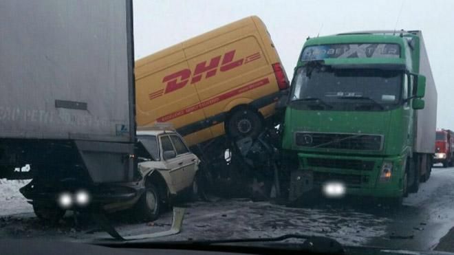 На Волині сталася масштабна аварія: з'явилися фото На Волині сталася масштабна аварія: з'явилися фото