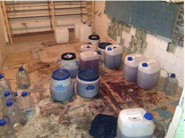 На Донбассе процветает контрафактное производство водки и табака, — Снегирев На Донбассе процветает контрафактное производство водки и табака, — Снегирев