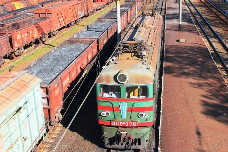 Веерные отключения электроэнергии из-за блокады Донбасса – это лапша на уши, – активист Веерные отключения электроэнергии из-за блокады Донбасса – это лапша на уши, – активист