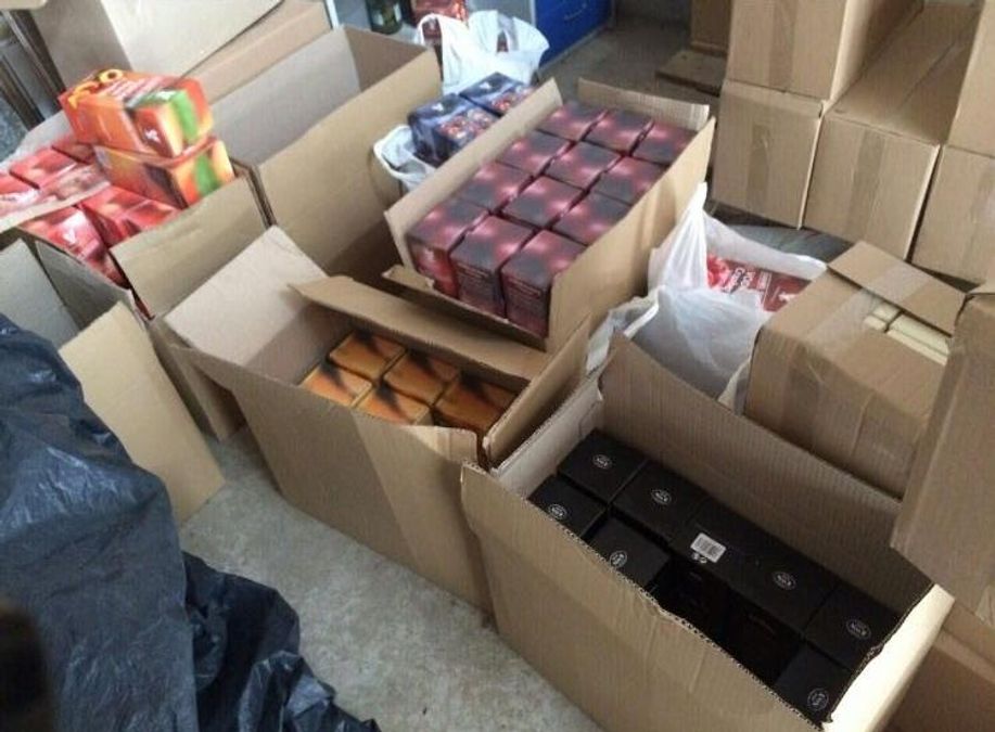 У Броварах зловмисники варили елітний алкоголь у підпільному цеху У Броварах зловмисники варили елітний алкоголь у підпільному цеху