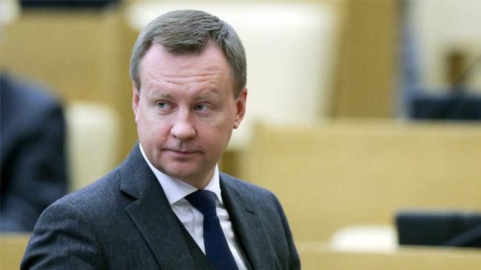 Принявший украинское гражданство российский депутат объявлен в розыск